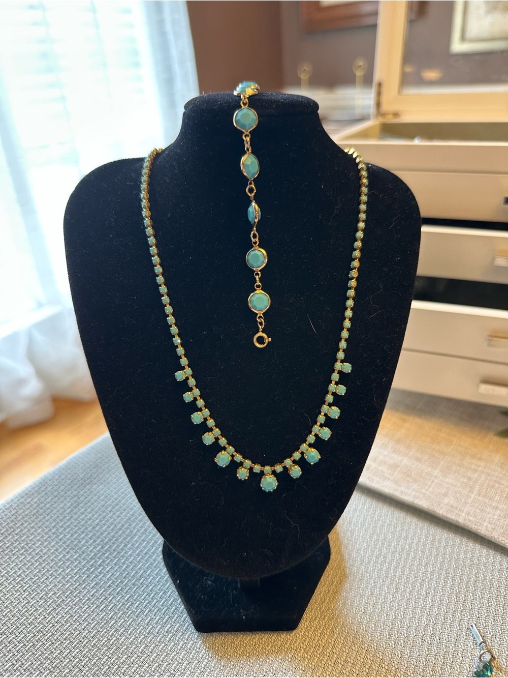 Vtg Gold-Tone Turquoise-Glass Necklace and Bracelet Set